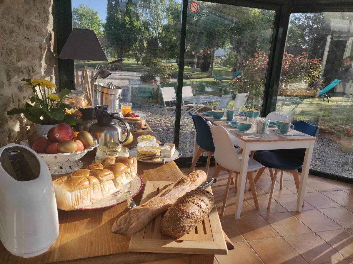 Bed and Breakfast Les Fleurs Du Mont Caux Екстер'єр фото